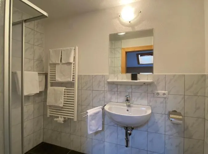 Bucher Casa de hóspedes Schnann