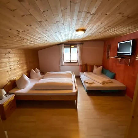 Bucher Guest house Schnann